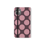 iPhone 11 plånboksskal i veganskt läder – Pink Plum Polka Dot-design