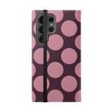 Samsung Galaxy S23 Ultra Plånboksfodral i veganskt läder – Pink Plum Polka Dot Design