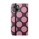 iPhone 14 plånboksfodral i veganskt läder – design med Pink Plum Polka Dot