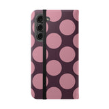 Samsung Galaxy S23 Plus Plånboksfodral i veganskt läder – Pink Plum Polka Dot Design