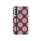Samsung Galaxy S22 Plus Plånboksfodral i veganskt läder – Pink Plum Polka Dot Design