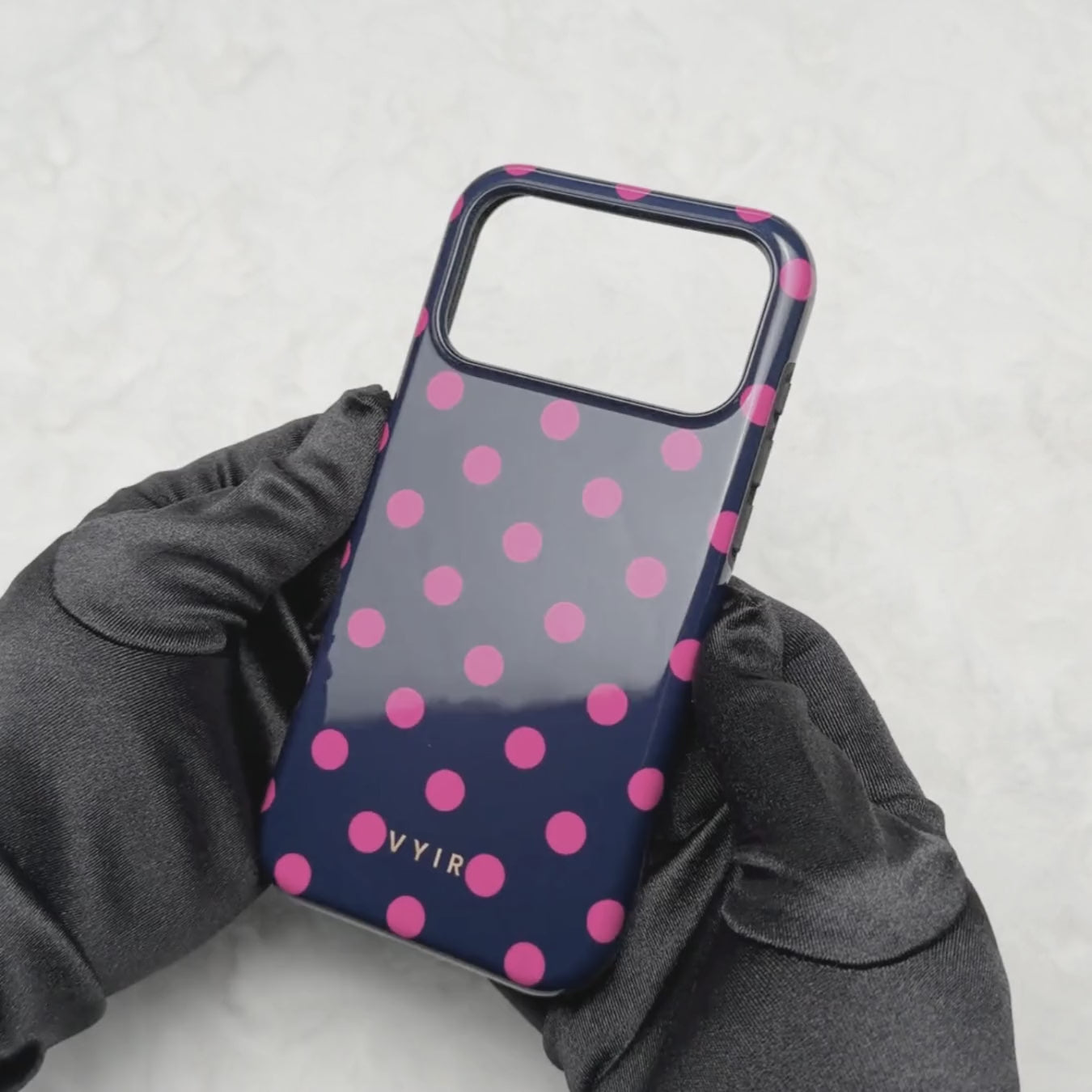 Classic Polka Dots, Hotspot - Tough Mobilskal
